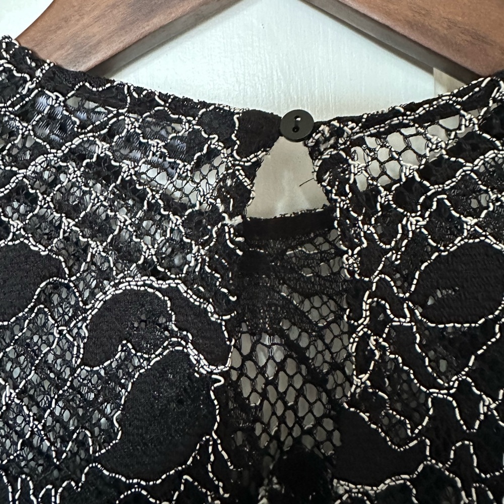 Zara Black Lace Floral Long-Sleeve Blouse - Picture 5 of 6